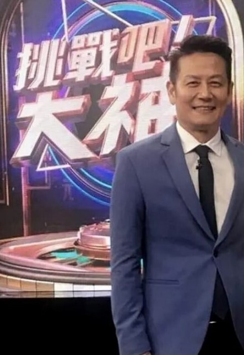 完整热瓜广州HM试衣间黑炮事件寂寞少妇和黑人小哥商城偷情表情好淫颜射吃精 - 华人吃瓜网在线观看